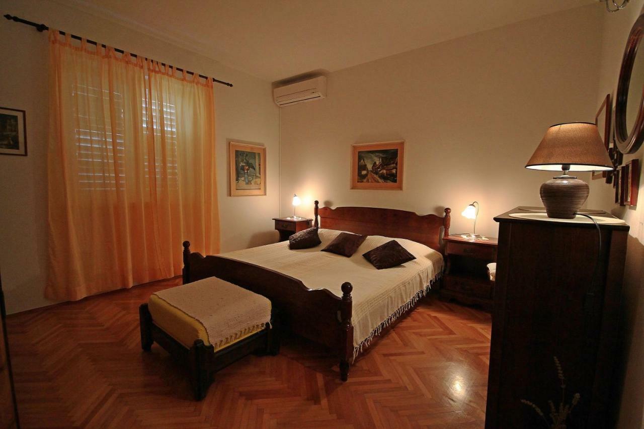 Clea Apartment